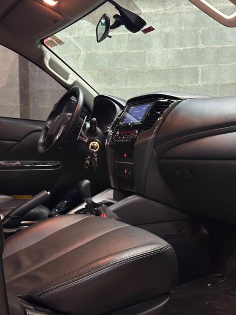 MITSUBISHI L 200 Savana 2.5 SAVANA 4X4 TURBO DIESEL CABINE DUPLA, Foto 12