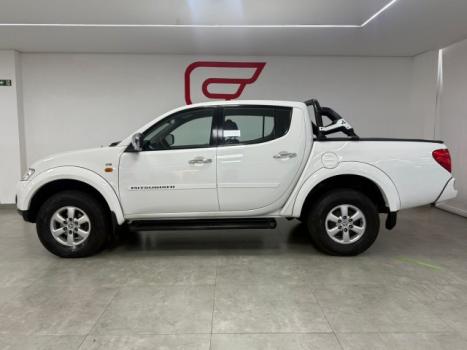 MITSUBISHI L 200 Triton 3.2 16V HPE 4X4 CABINE DUPLA TURBO DIESEL INTERCOOLER AUTOMTICO, Foto 4