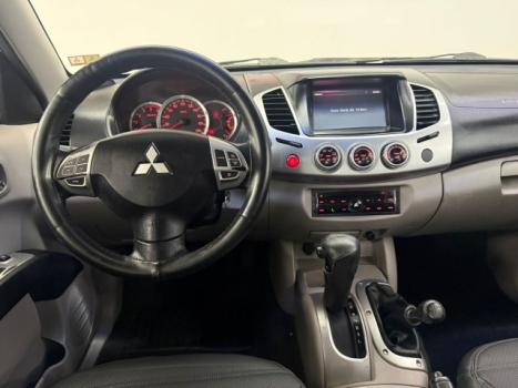 MITSUBISHI L 200 Triton 3.2 16V HPE 4X4 CABINE DUPLA TURBO DIESEL INTERCOOLER AUTOMTICO, Foto 7