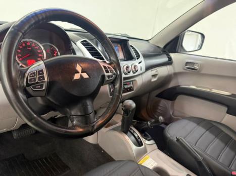 MITSUBISHI L 200 Triton 3.2 16V HPE 4X4 CABINE DUPLA TURBO DIESEL INTERCOOLER AUTOMTICO, Foto 8