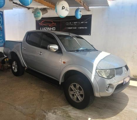 MITSUBISHI L 200 Triton 3.2 16V HPE 4X4 CABINE DUPLA TURBO DIESEL INTERCOOLER AUTOMTICO, Foto 2