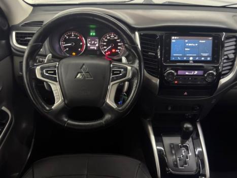 MITSUBISHI L 200 Triton 2.4 16V SPORT HPE-S 4X4 CABINE DUPLA TURBO DIESEL AUTOM�TICO, Foto 7