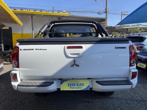 MITSUBISHI L 200 Triton 2.4 16V FLEX HLS CABINE DUPLA, Foto 4