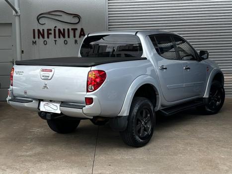 MITSUBISHI L 200 Triton 3.5 V6 HPE 4X4 FLEX CABINE DUPLA AUTOM�TICO, Foto 4