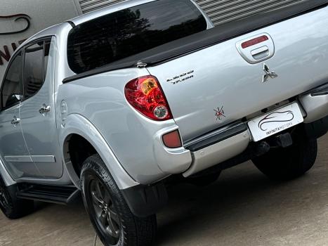 MITSUBISHI L 200 Triton 3.5 V6 HPE 4X4 FLEX CABINE DUPLA AUTOM�TICO, Foto 14