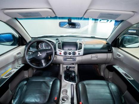 MITSUBISHI L 200 Triton 3.2 16V GLS 4X4 CABINE DUPLA TURBO DIESEL INTERCOOLER, Foto 4