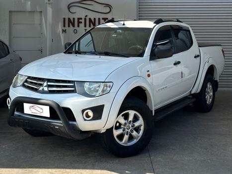 MITSUBISHI L 200 Triton 2.4 16V FLEX HLS CABINE DUPLA, Foto 3