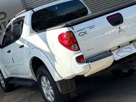 MITSUBISHI L 200 Triton 2.4 16V FLEX HLS CABINE DUPLA, Foto 11