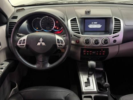 MITSUBISHI L 200 Triton 3.5 V6 HPE 4X4 FLEX CABINE DUPLA AUTOM�TICO, Foto 7