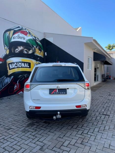 MITSUBISHI Outlander 2.0 16V 4P AUTOMTICO, Foto 5