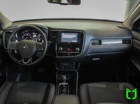 MITSUBISHI Outlander 2.2 16V 4P 4X4 HPE-S AWD DIESEL AUTOMTICO, Foto 8