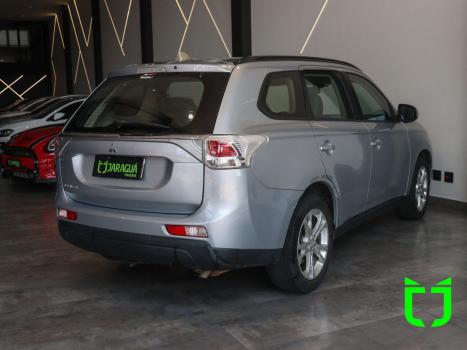 MITSUBISHI Outlander 2.0 16V 4P AUTOMTICO, Foto 6