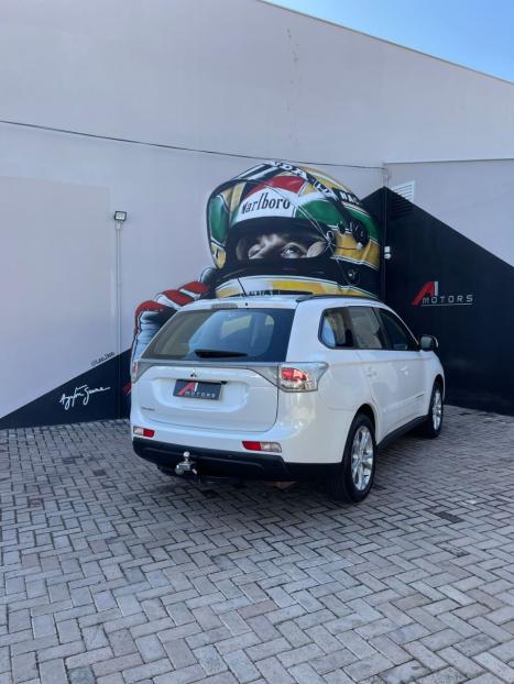 MITSUBISHI Outlander 2.0 16V 4P AUTOM�TICO, Foto 4