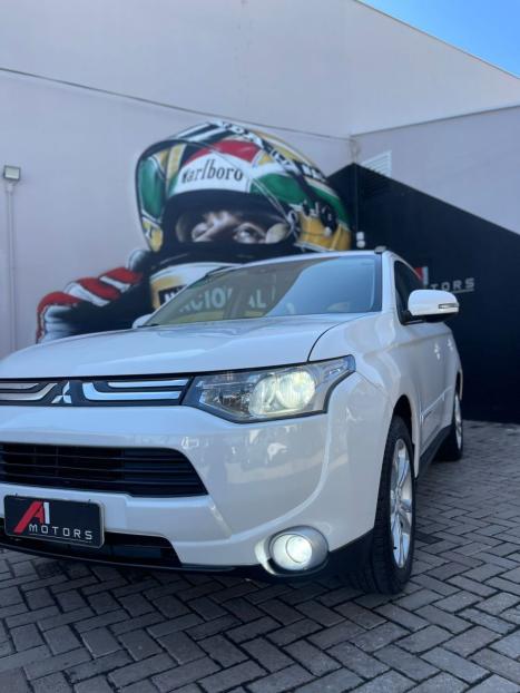 MITSUBISHI Outlander 2.0 16V 4P AUTOM�TICO, Foto 7