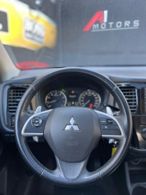 MITSUBISHI Outlander 2.0 16V 4P AUTOM�TICO, Foto 10
