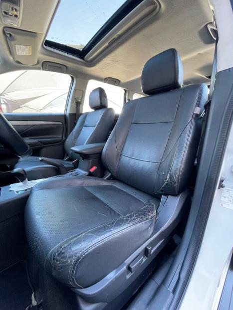 MITSUBISHI Outlander 2.0 16V 4P AUTOM�TICO, Foto 11