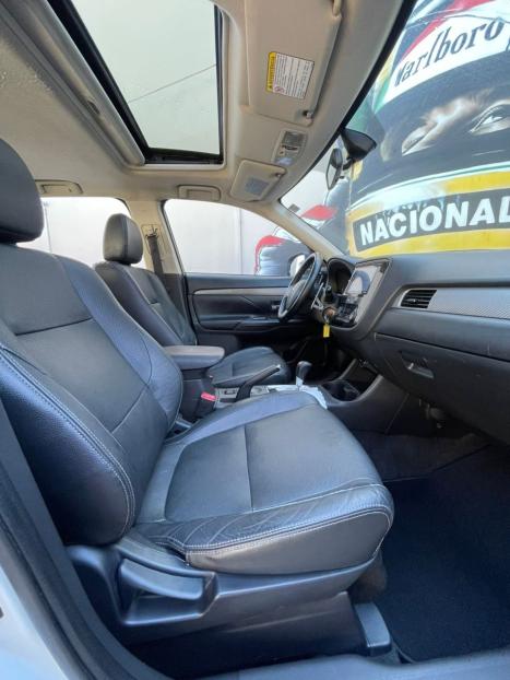 MITSUBISHI Outlander 2.0 16V 4P AUTOM�TICO, Foto 18