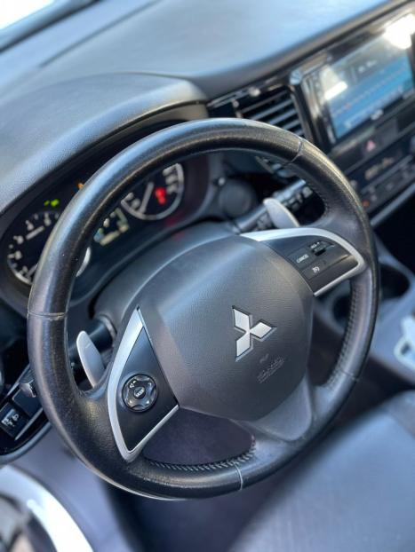 MITSUBISHI Outlander 2.0 16V 4P AUTOM�TICO, Foto 21