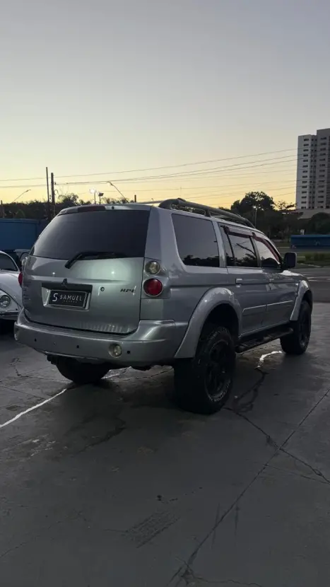 MITSUBISHI Pajero 3.5 V6 24V 4P 4X4 GLS AUTOMÁTICO, Foto 4 MITSUBISHI Pajero 3.5 V6 24V 4P 4X4 GLS AUTOMÁTICO, Foto 4