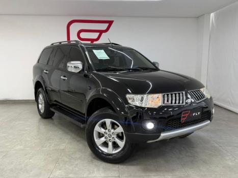 MITSUBISHI Pajero Dakar 3.5 V6 24V 4P HPE FLEX 4X4 7 LUGARES AUTOMÁTICO, Foto 2 MITSUBISHI Pajero Dakar 3.5 V6 24V 4P HPE FLEX 4X4 7 LUGARES AUTOMÁTICO, Foto 2