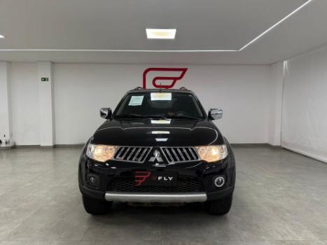 MITSUBISHI Pajero Dakar 3.5 V6 24V 4P HPE FLEX 4X4 7 LUGARES AUTOMÁTICO, Foto 3 MITSUBISHI Pajero Dakar 3.5 V6 24V 4P HPE FLEX 4X4 7 LUGARES AUTOMÁTICO, Foto 3