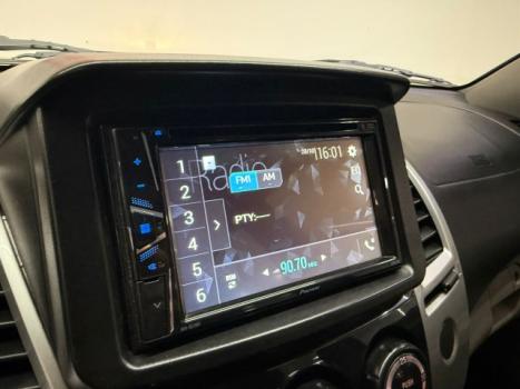 MITSUBISHI Pajero Dakar 3.5 V6 24V 4P HPE FLEX 4X4 7 LUGARES AUTOMÁTICO, Foto 10 MITSUBISHI Pajero Dakar 3.5 V6 24V 4P HPE FLEX 4X4 7 LUGARES AUTOMÁTICO, Foto 10