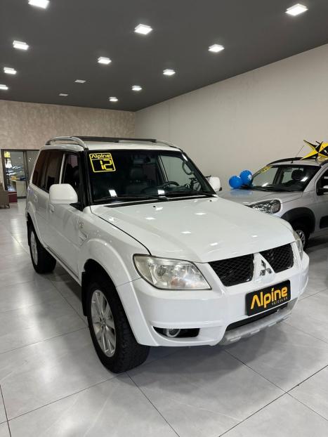 MITSUBISHI Pajero TR4 2.0 16V 4P AUTOMÁTICO, Foto 2 MITSUBISHI Pajero TR4 2.0 16V 4P AUTOMÁTICO, Foto 2