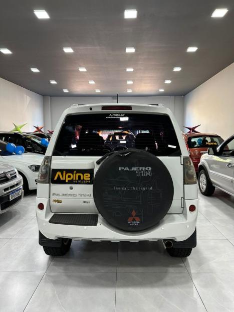 MITSUBISHI Pajero TR4 2.0 16V 4P AUTOMÁTICO, Foto 5 MITSUBISHI Pajero TR4 2.0 16V 4P AUTOMÁTICO, Foto 5