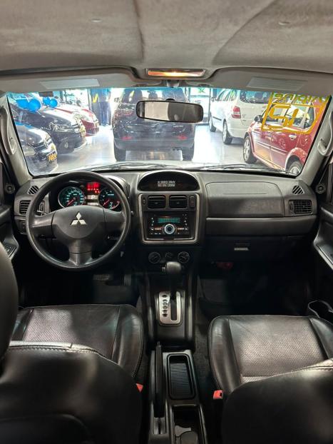 MITSUBISHI Pajero TR4 2.0 16V 4P AUTOMÁTICO, Foto 9 MITSUBISHI Pajero TR4 2.0 16V 4P AUTOMÁTICO, Foto 9
