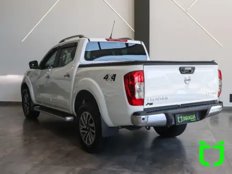NISSAN Frontier 2.3 16V LE 4X4 CABINE DUPLA BI-TURBO DIESEL AUTOM�TICO, Foto 4