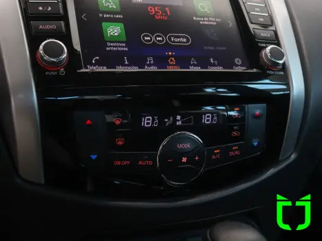 NISSAN Frontier 2.3 16V LE 4X4 CABINE DUPLA BI-TURBO DIESEL AUTOM�TICO, Foto 14