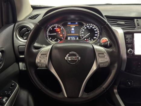 NISSAN Frontier 2.3 16V XE 4X4 CABINE DUPLA BI-TURBO DIESEL AUTOM�TICO, Foto 9