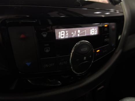 NISSAN Frontier 2.3 16V XE 4X4 CABINE DUPLA BI-TURBO DIESEL AUTOM�TICO, Foto 14