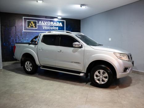 NISSAN Frontier 2.3 16V LE 4X4 CABINE DUPLA BI-TURBO DIESEL AUTOM�TICO, Foto 2