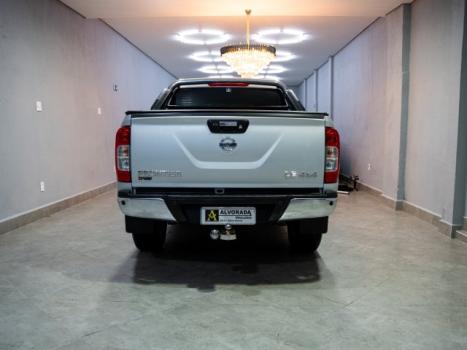 NISSAN Frontier 2.3 16V LE 4X4 CABINE DUPLA BI-TURBO DIESEL AUTOM�TICO, Foto 13