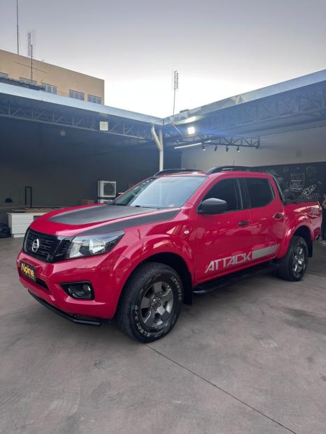 NISSAN Frontier 2.3 ATTACK CABINE DUPLA 4X4 BI-TURBO DIESEL AUTOM�TICO, Foto 3