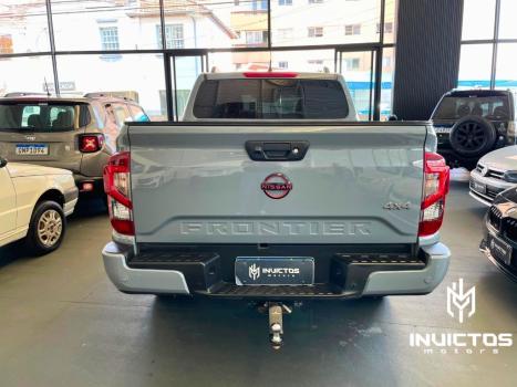 NISSAN Frontier 2.3 16V PRO4X CABINE DUPLA 4X4 BI-TURBO DIESEL AUTOM�TICO, Foto 5