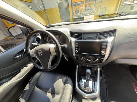NISSAN Frontier 2.3 ATTACK CABINE DUPLA 4X4 BI-TURBO DIESEL AUTOM�TICO, Foto 18