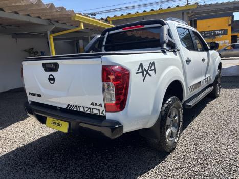 NISSAN Frontier 2.3 ATTACK CABINE DUPLA 4X4 BI-TURBO DIESEL AUTOM�TICO, Foto 6