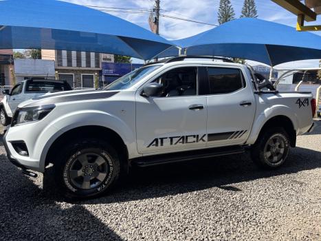 NISSAN Frontier 2.3 ATTACK CABINE DUPLA 4X4 BI-TURBO DIESEL AUTOM�TICO, Foto 2
