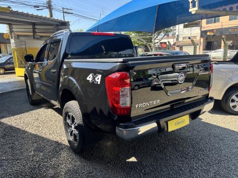 NISSAN Frontier 2.3 16V SE 4X4 CABINE DUPLA BI-TURBO DIESEL AUTOMÁTICO, Foto 3