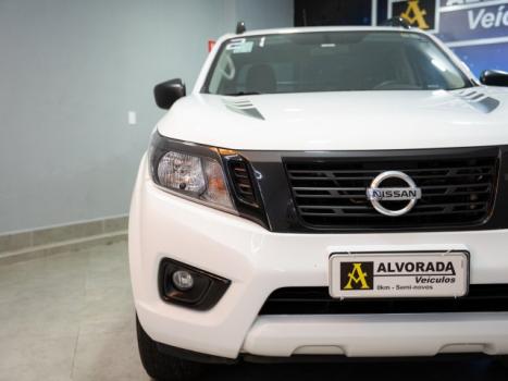 NISSAN Frontier 2.3 ATTACK CABINE DUPLA 4X4 BI-TURBO DIESEL AUTOMÁTICO, Foto 4