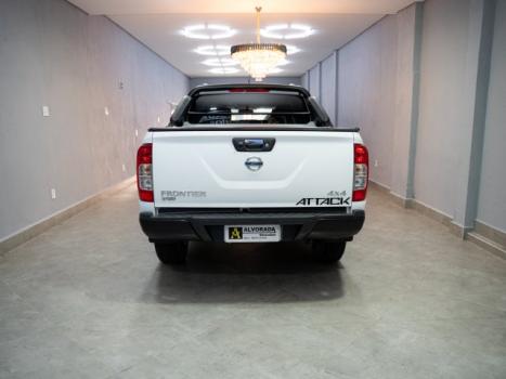 NISSAN Frontier 2.3 ATTACK CABINE DUPLA 4X4 BI-TURBO DIESEL AUTOMÁTICO, Foto 13