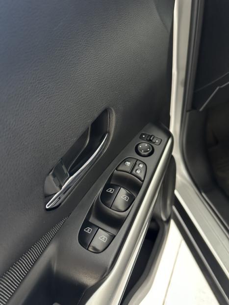 NISSAN Kicks 1.6 16V 4P FLEX SV X-TRONIC AUTOMÁTICO CVT, Foto 3 NISSAN Kicks 1.6 16V 4P FLEX SV X-TRONIC AUTOMÁTICO CVT, Foto 3