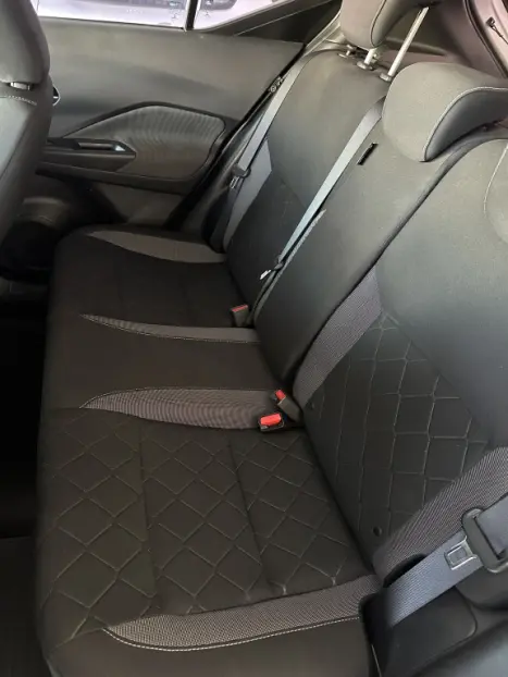 NISSAN Kicks 1.6 16V 4P FLEX SV X-TRONIC AUTOMÁTICO CVT, Foto 4 NISSAN Kicks 1.6 16V 4P FLEX SV X-TRONIC AUTOMÁTICO CVT, Foto 4