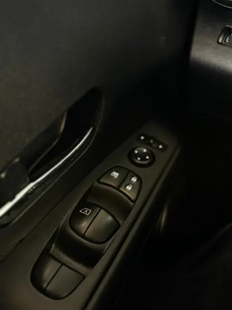 NISSAN Kicks 1.6 16V 4P FLEXSTART SENSE XTRONIC AUTOMTICO CVT, Foto 13