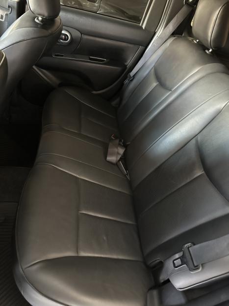 NISSAN Livina 1.6 16V FLEX NIGHT&DAY, Foto 2 NISSAN Livina 1.6 16V FLEX NIGHT&DAY, Foto 2