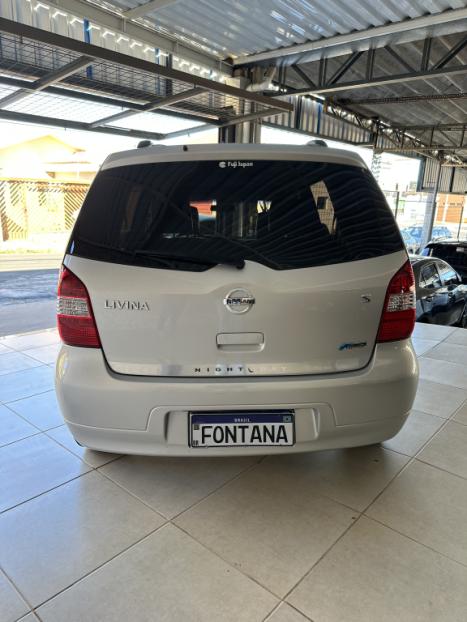 NISSAN Livina 1.6 16V FLEX NIGHT&DAY, Foto 5 NISSAN Livina 1.6 16V FLEX NIGHT&DAY, Foto 5