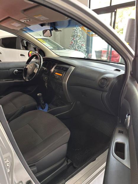 NISSAN Livina 1.6 16V 4P FLEX, Foto 13