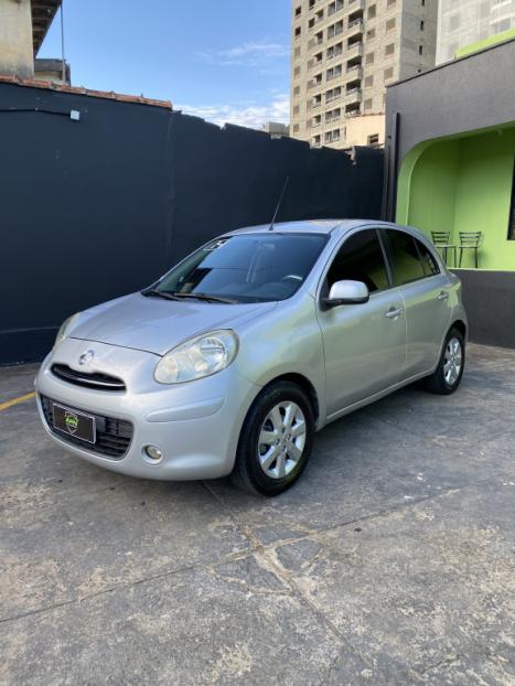 NISSAN March 1.0 16V 4P S RIO FLEX, Foto 2